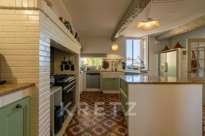 Image No.17-11 Bed House for sale