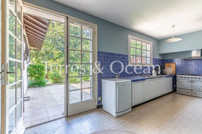 Image No.14-13 Bed House for sale