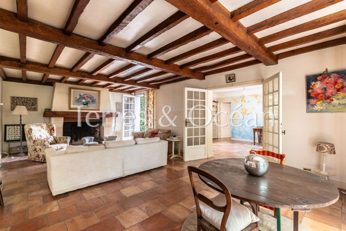 Image No.6-13 Bed House for sale