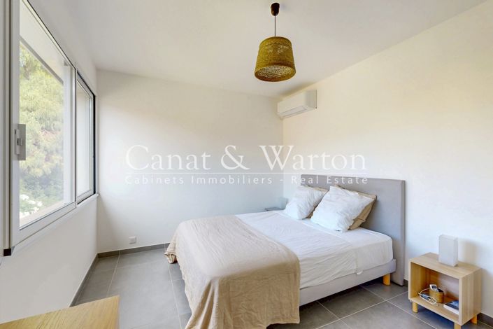 Image No.5-6 Bed House for sale