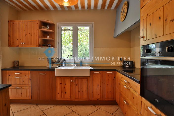 Image No.10-5 Bed House for sale