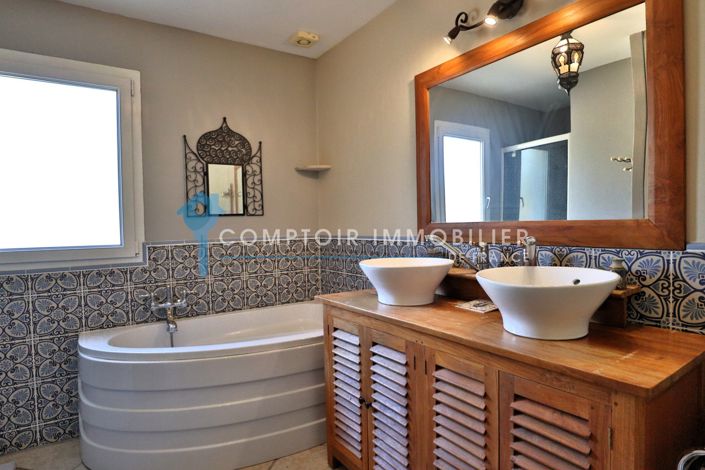 Image No.14-5 Bed House for sale