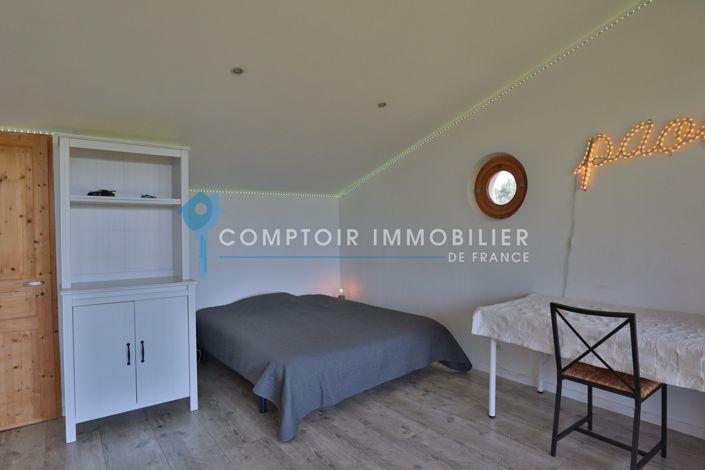 Image No.16-5 Bed House for sale
