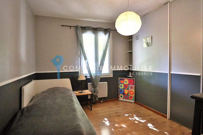 Image No.19-5 Bed House for sale