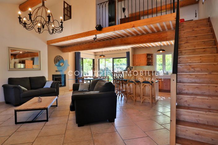Image No.7-5 Bed House for sale