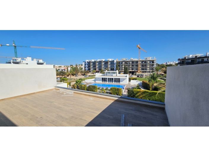 Image No.38-4 Bed House for sale