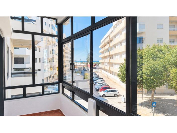 Image No.10-1 Bed Apartment for sale