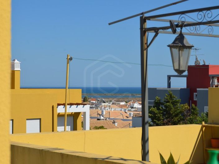 Image No.3-3 Bed Apartment for sale