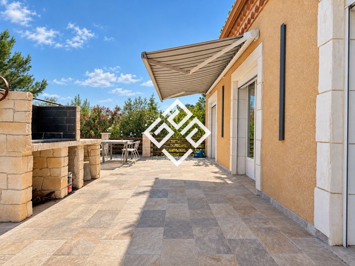 Image No.30-4 Bed House for sale