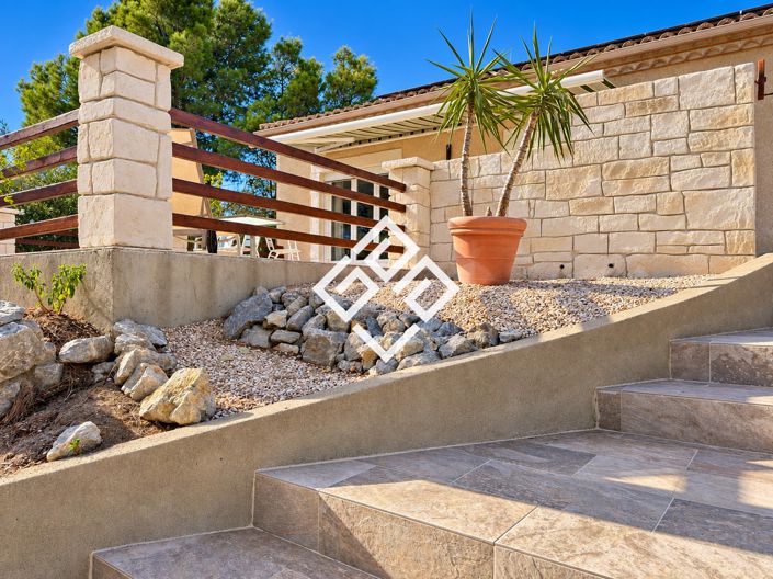 Image No.36-4 Bed House for sale