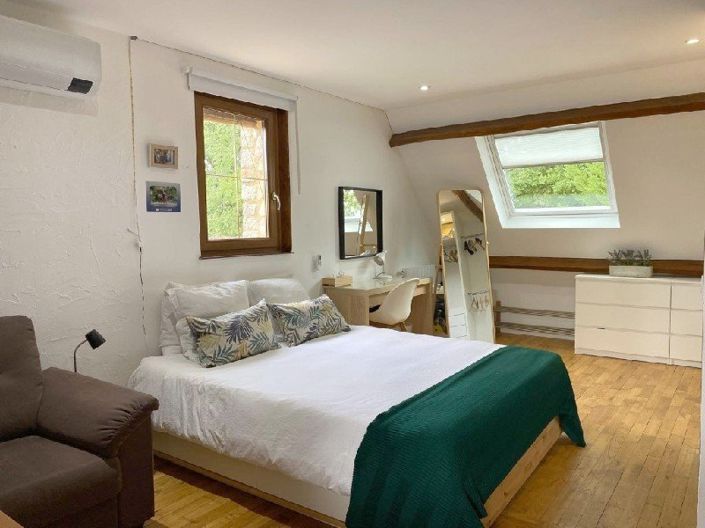 Image No.9-5 Bed House for sale