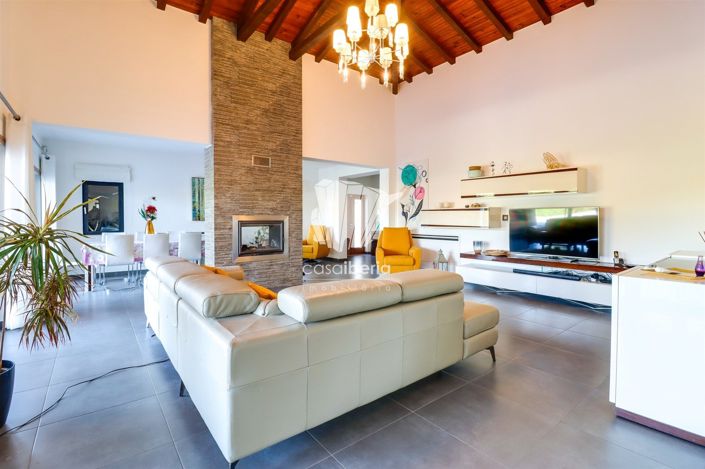 Image No.12-4 Bed House for sale