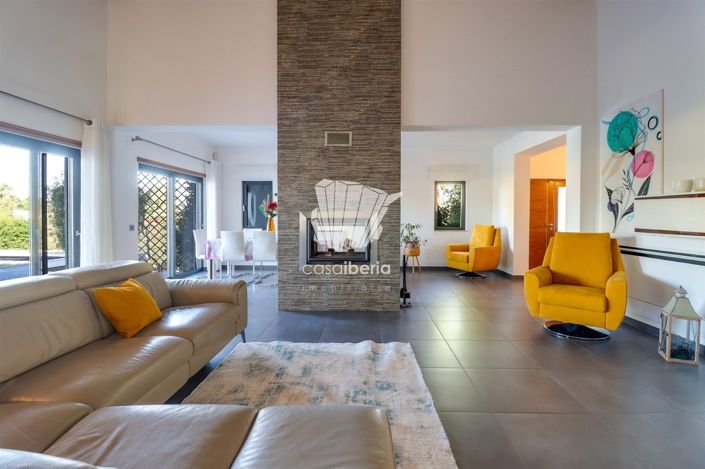 Image No.13-4 Bed House for sale
