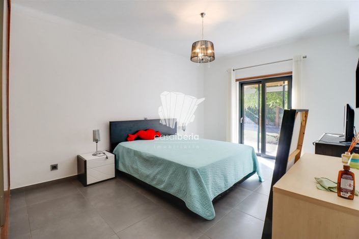 Image No.35-4 Bed House for sale