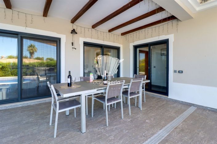 Image No.42-4 Bed House for sale