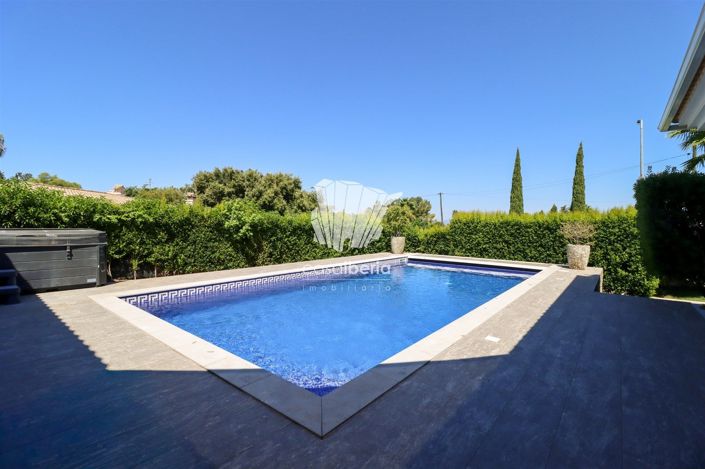 Image No.44-4 Bed House for sale