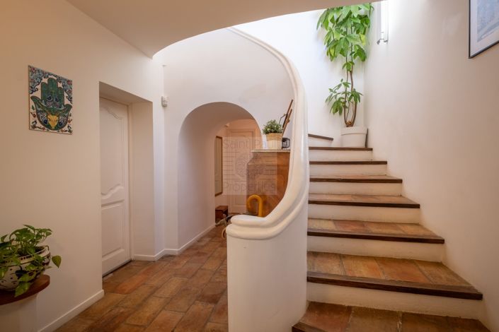 Image No.12-4 Bed House for sale