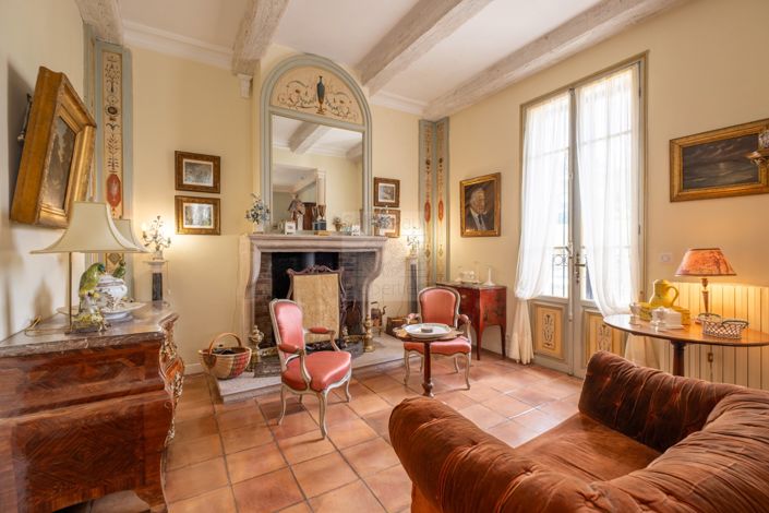 Image No.12-5 Bed House for sale