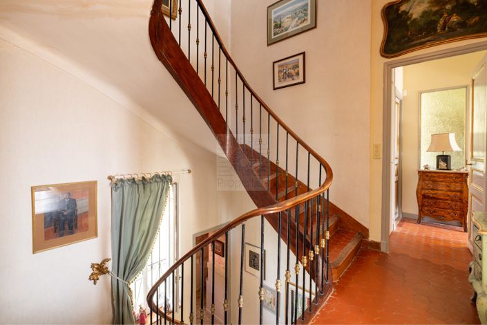 Image No.16-5 Bed House for sale