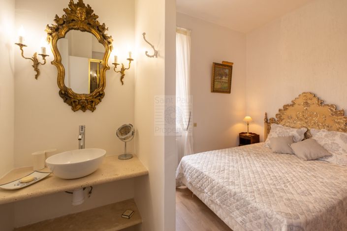 Image No.22-5 Bed House for sale