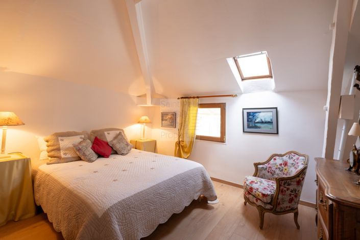 Image No.27-5 Bed House for sale