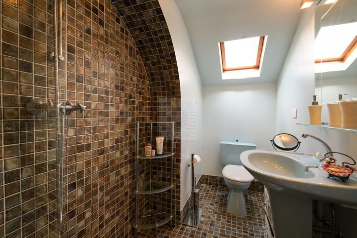 Image No.28-5 Bed House for sale