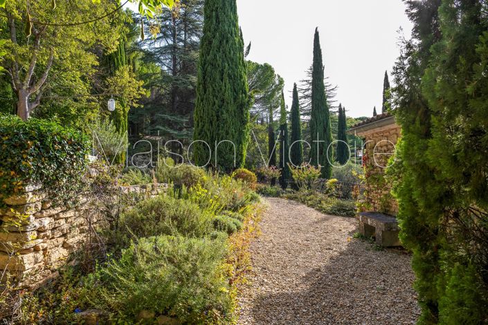 Image No.6-5 Bed House for sale