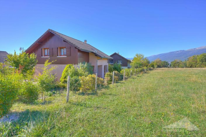 Image No.18-4 Bed House for sale