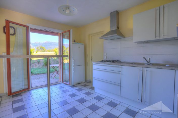 Image No.9-4 Bed House for sale
