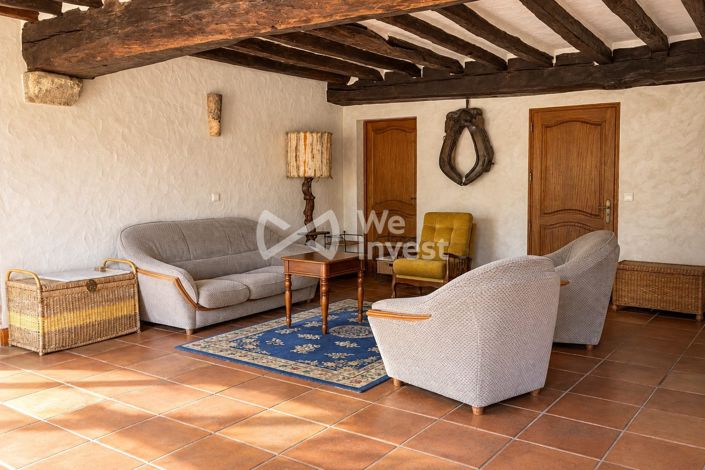 Image No.7-8 Bed Property for sale
