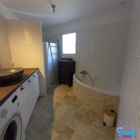 Image No.18-5 Bed House for sale