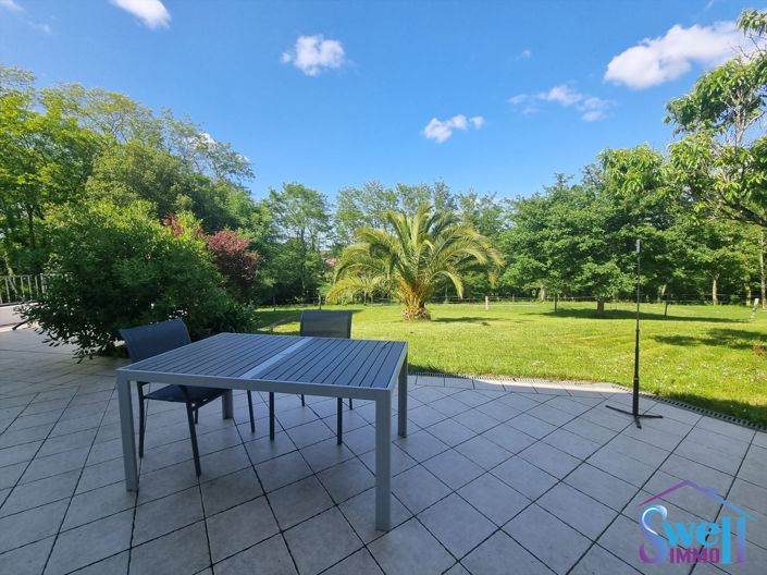Image No.7-5 Bed House for sale