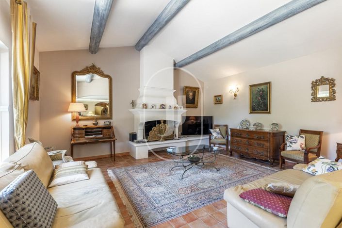 Image No.3-6 Bed House for sale
