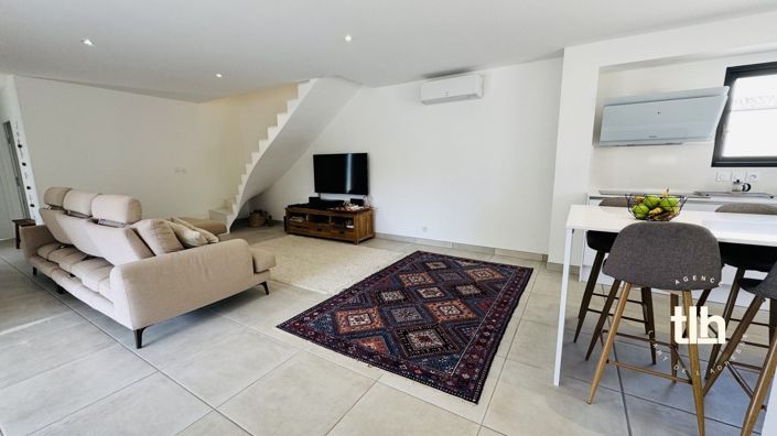 Image No.10-4 Bed House for sale