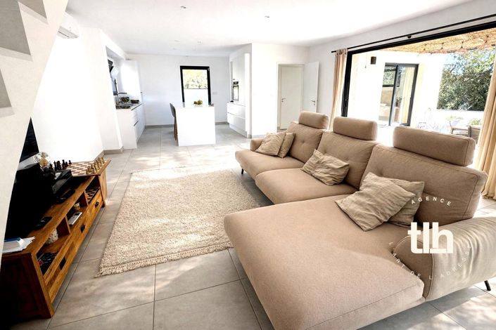 Image No.6-4 Bed House for sale