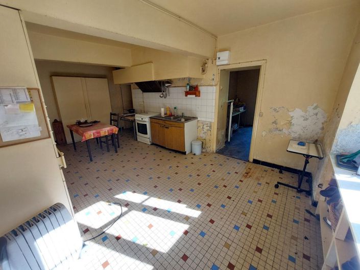 Image No.8-Propriété de 8 chambres à vendre à Aulon