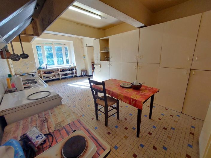 Image No.9-Propriété de 8 chambres à vendre à Aulon