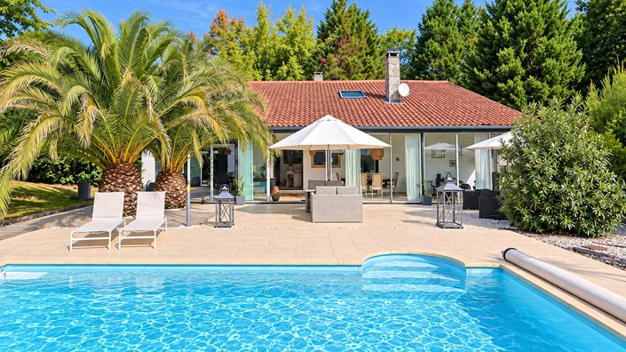Image No.18-5 Bed House for sale