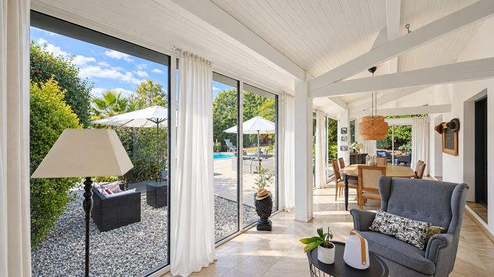 Image No.8-5 Bed House for sale