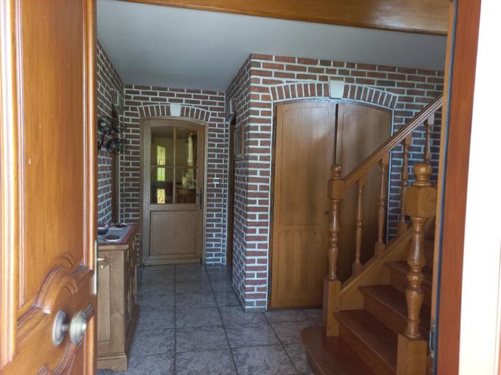 Image No.3-6 Bed House for sale
