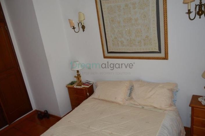 Image No.21-9 Bed House for sale