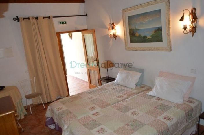Image No.30-9 Bed House for sale