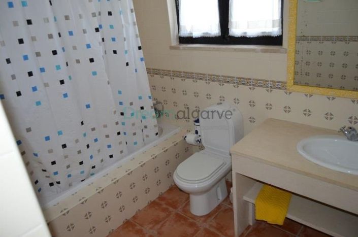 Image No.31-9 Bed House for sale