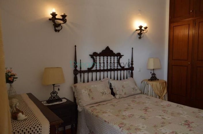 Image No.36-9 Bed House for sale