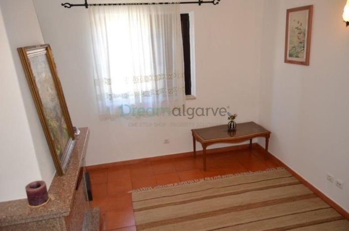 Image No.40-9 Bed House for sale