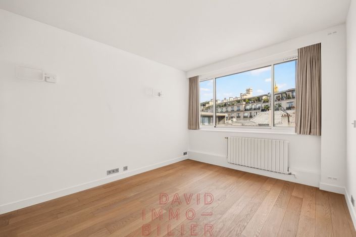 Image No.10-3 Bed Apartment for sale