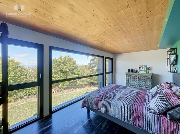 Image No.18-4 Bed House for sale