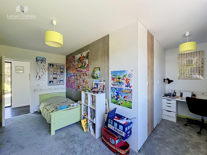 Image No.19-4 Bed House for sale