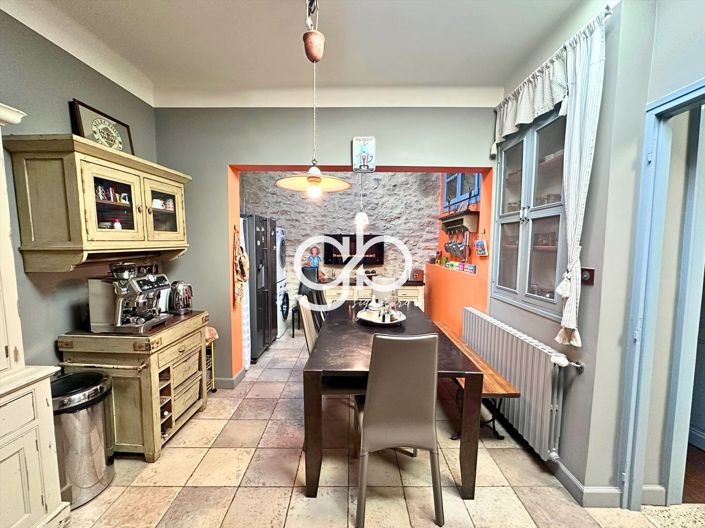 Image No.16-6 Bed House for sale
