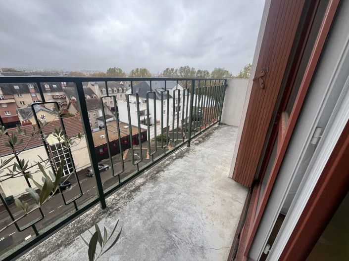 Image No.8-Appartement de 2 chambres à vendre à Montluçon